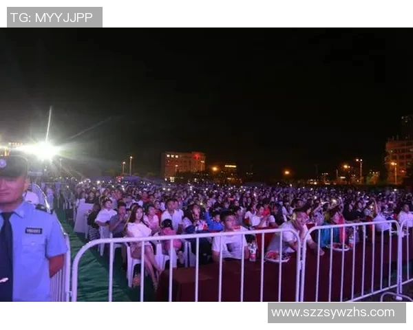 明星足球赛盛况空前球场上星光璀璨激情四溢引发万众瞩目