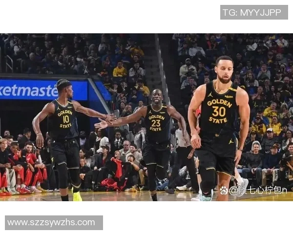 热火与公牛激战正酣NBA赛场精彩瞬间回顾与分析